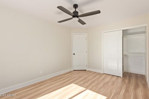 3437 Acoma Dr, Phoenix AZ 85032-4830 exterior