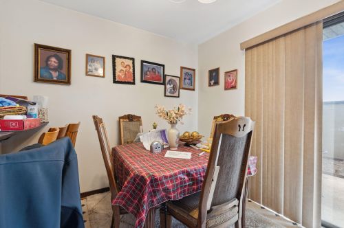 9035 70, Milwaukee WI 53218-3941 exterior