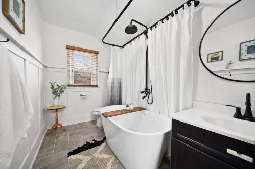 214 Woodward Ave, Big Rapids MI  49307-1750 exterior