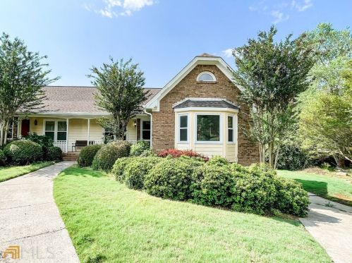 665 Corbin Lk Ct, Atlanta GA 30350-2015 exterior