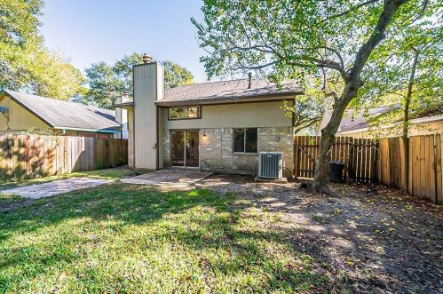 16711 Capewood Dr, Humble TX 77396-4027 exterior