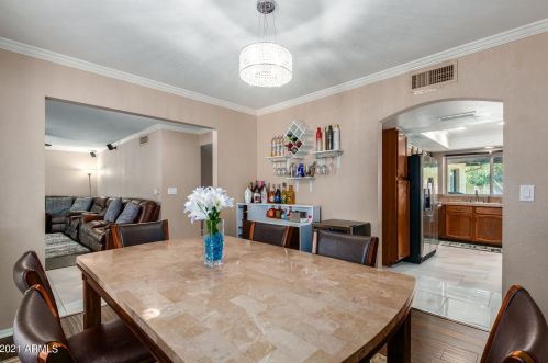 15614 29 Ave, Phoenix AZ 85053-4056 exterior