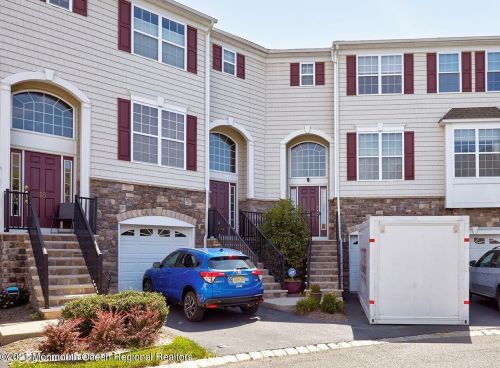 14 Daly Ct, Old Bridge, NJ 08857-4411