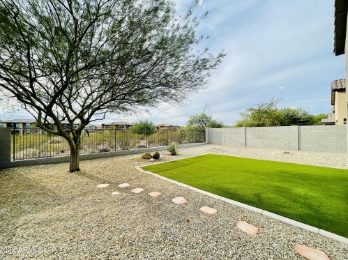 32016 23rd Ave, Phoenix AZ  85085-7050 exterior