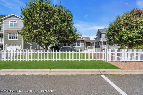 403 New York Ave, Point Pleasant Beach NJ 08742-3338 exterior