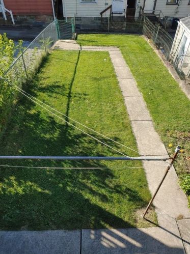 4550 Penn Ave, Pittsburgh PA 15224-1315 exterior