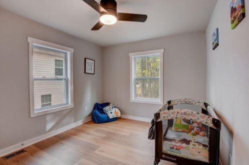 155 Hemphill School Rd, Atlanta GA  30331-1621 exterior