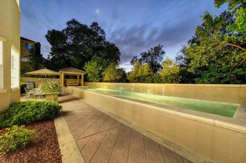 1094 Souza Dr, Folsom CA  95762-7550 exterior