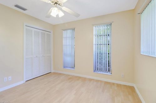 970 Murcott Dr, Naples FL 34120-1478 exterior