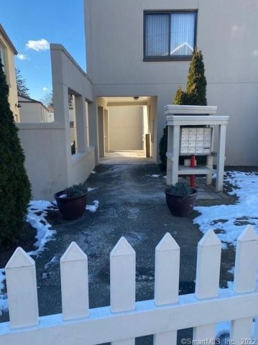 84 Taylor Ave, Norwalk, CT 06854-2045