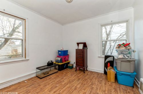 7713 Trumbull Ave, Chicago IL 60655-2555 exterior