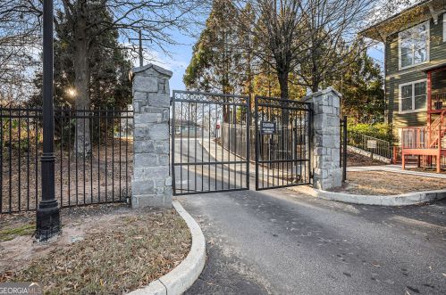 1195 Milton Ter, Atlanta GA  30315-2411 exterior