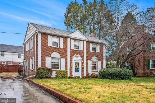 25 Myrtle Ave, Pittsburgh, PA 19083-5730