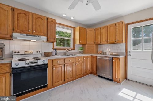 12513 Marie Ct, Silver Spring MD 20904-1621 exterior