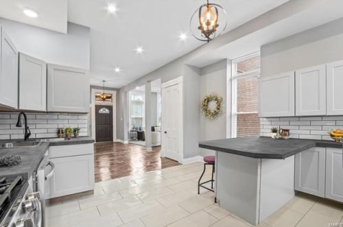 3223 Utah St, Saint Louis MO 63116-1820 exterior