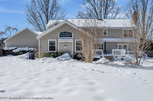 26 Brasch Blvd, Middletown NJ 07748-3161 exterior