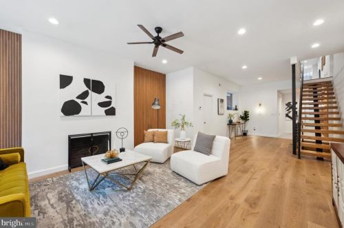 2037 Locust St, Philadelphia PA  19103-5613 exterior