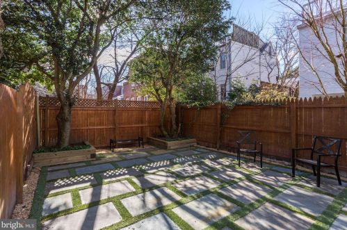 3522 P St, Washington DC  20007-2617 exterior