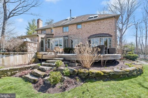 11820 Beekman Pl, Rockville MD 20854-2177 exterior