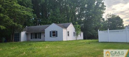 19 Maida Rd, Edison NJ  08820-2531 exterior