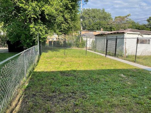 8011 Emerald Ave, Chicago IL  60620-2518 exterior