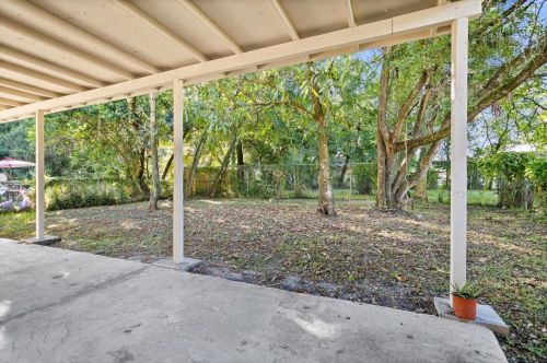 3203 Ellicott St, Tampa FL 33614-6606 exterior