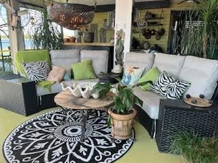 4552 Bayside Dr, Milton FL 32583-8436 exterior