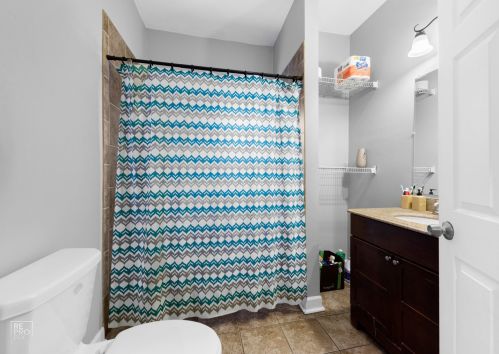 7604 Yates Blvd, Chicago IL  60649-4127 exterior