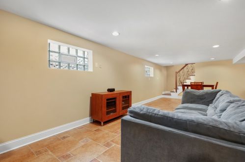 6353 Kilpatrick Ave, Chicago IL 60652-2009 exterior