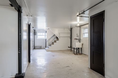 7045 California, Chicago IL 60645-1308 exterior