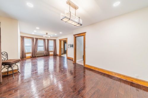 47 Barbour St, Paterson NJ 07508-1421 exterior