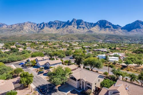 1540 Grimaldi Pl, Tucson, AZ 85737-3437