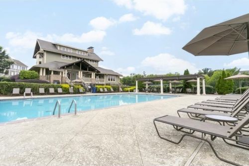 1661 Duncan Dr, Atlanta GA 30318-2792 exterior