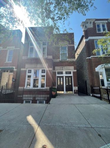 2011 21st Pl, Chicago, IL 60608-4111