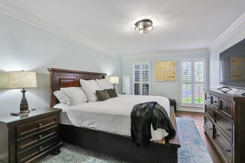 4085 Chestnut Rdg Dr, Atlanta GA 30338-4678 exterior