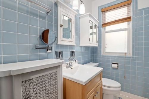 5004 Tripp Ave, Chicago IL 60630-2724 exterior