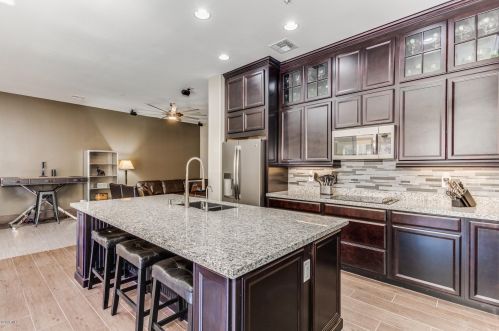 7084 Ivanhoe St, Chandler AZ 85226-0804 exterior