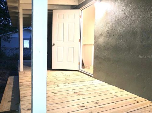 8605 10th St, Tampa FL 33604-1781 exterior