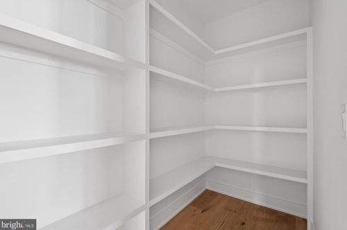 5805 Beech Ave, Bethesda MD  20817-3407 exterior