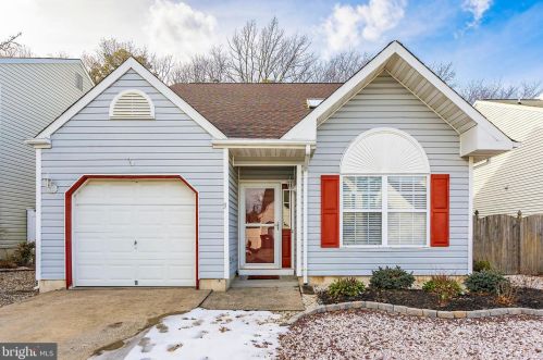 37 Sunnydale Dr, Berkeley Township NJ 08721-1380 exterior