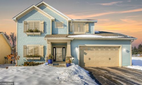 2489 Schneider Ct, Chaska MN 55318-1567 exterior