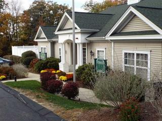 98 Mill St, Woonsocket RI  02895-2164 exterior