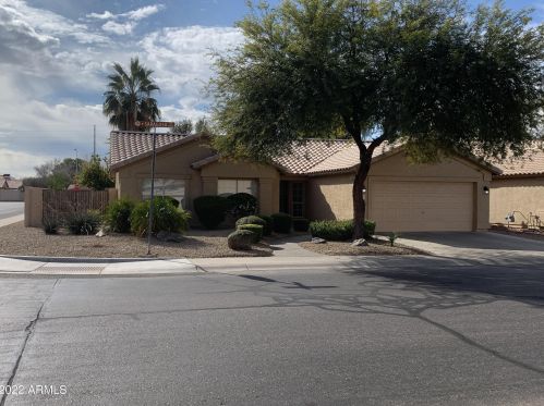 5301 Saragosa St, Chandler, AZ 85226-7802