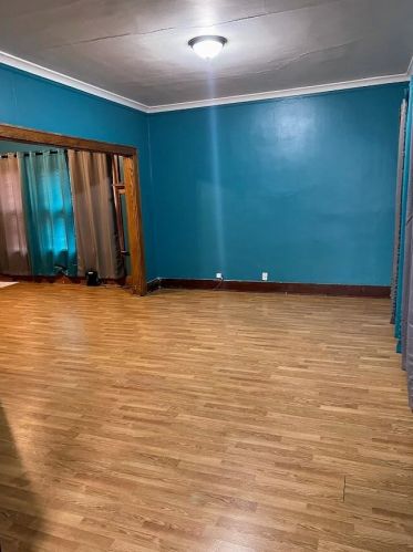 5692 40th St, Milwaukee WI  53209-3906 exterior