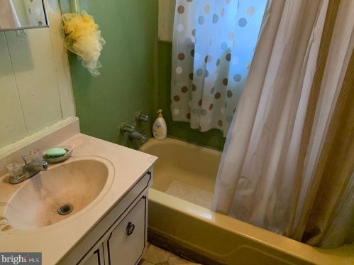 3559 Frankford Ave, Philadelphia PA 19134-2105 exterior