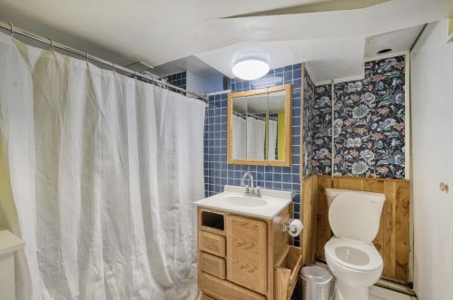 1322 Cleveland Ave, Saint Paul MN 55116-2653 exterior