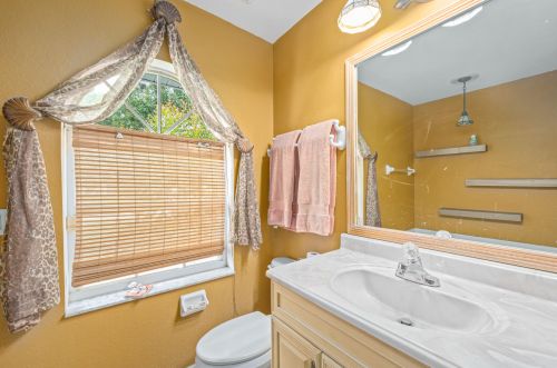 356 Ferris Dr, Fort Pierce FL 34983-8626 exterior