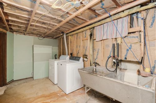 812 Alann Dr, Joliet IL 60435-3821 exterior