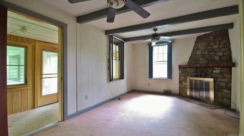 13 Lake Dr, Patterson, NY 12563-5712