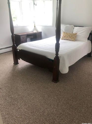 36 Arcadia Dr, Huntington Station, NY 11746-6934